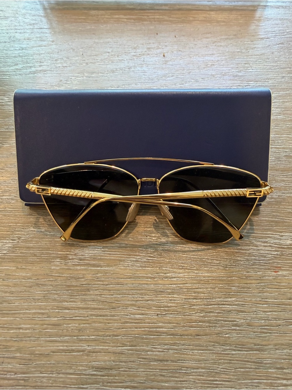 Fendi Gold Frame Black Lens Women's Sunglasses - Picture 2 of 7
